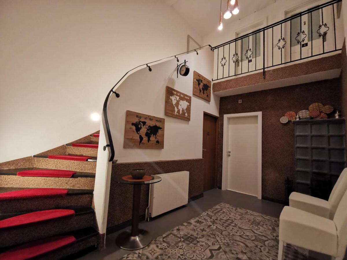 Pension Foehrenhain Gerasdorf bei Wien Esterno foto